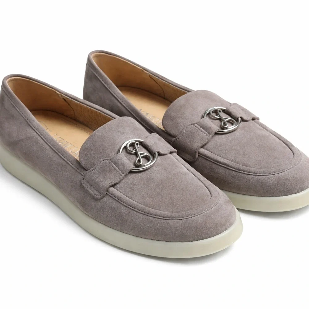 Sam & Libby Skylar Contrast Sole Moccasin Loafers Women’s 8.5 Slip On Logo